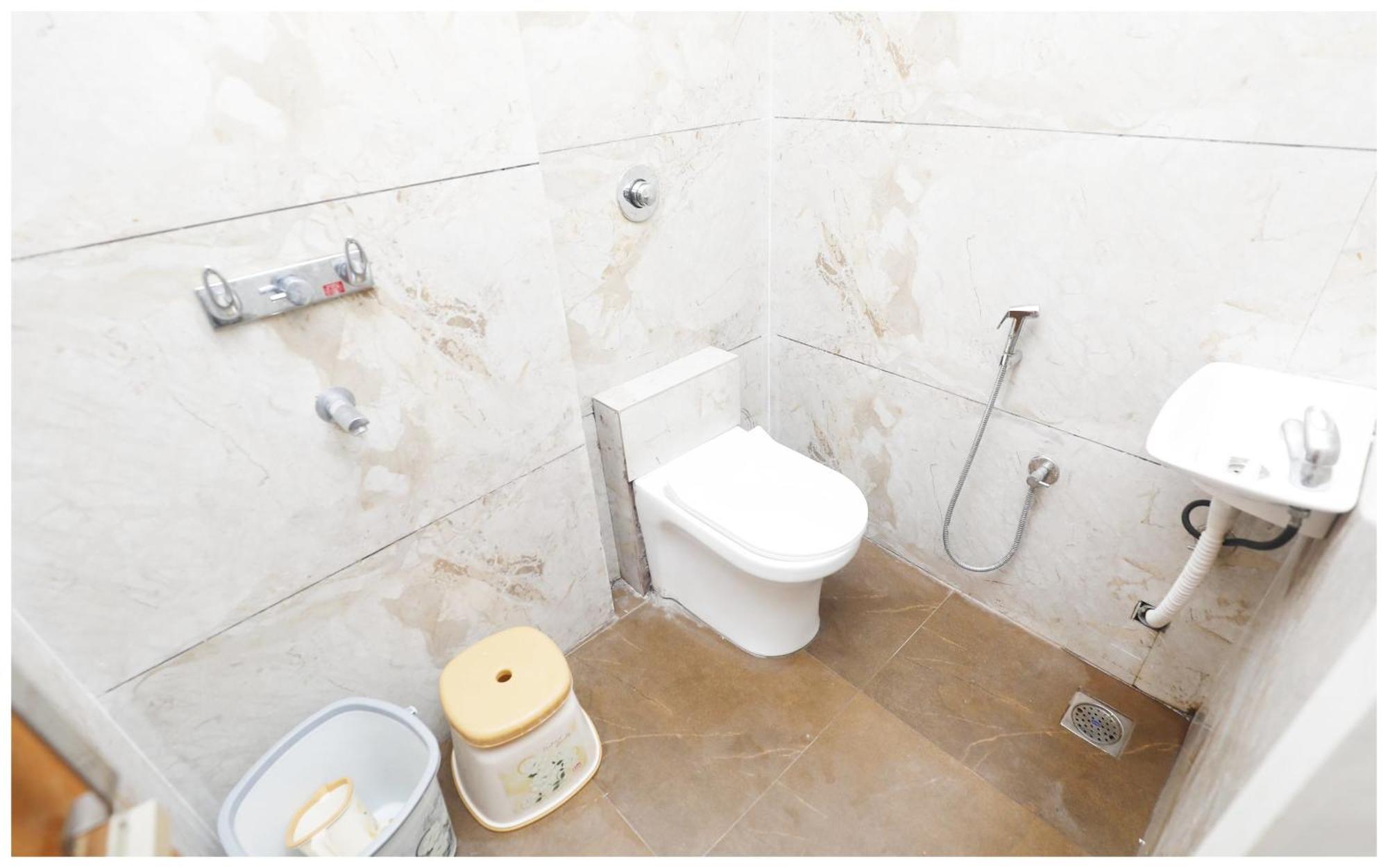 Premium Hotel Ujjain - G A R I M A - Near Mahakal Temple And Rivar - Railway Station - Hygiene & Spacious Room - With Wifi- And Parking Facilities - Best Hotel In Ujjain Exterior foto